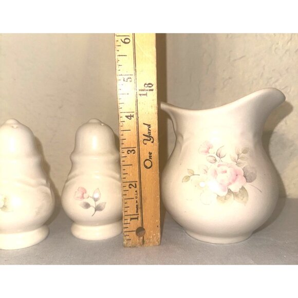 Vintage Floral Creamer & Salt Pepper Set - Picture 2 of 3